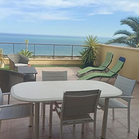 Bungalow En Primera Linea Del Mar Arenales del Sol Exterior foto