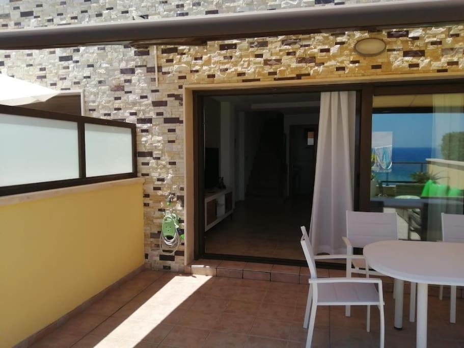 Bungalow En Primera Linea Del Mar Arenales del Sol Exterior foto